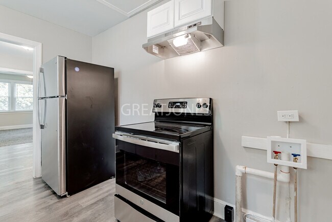 Building Photo - Charming 3 Bedroom in Columbia!