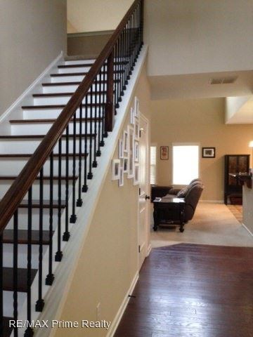 Building Photo - 4 br, 3.5 bath House - 1388 Antietam Drive