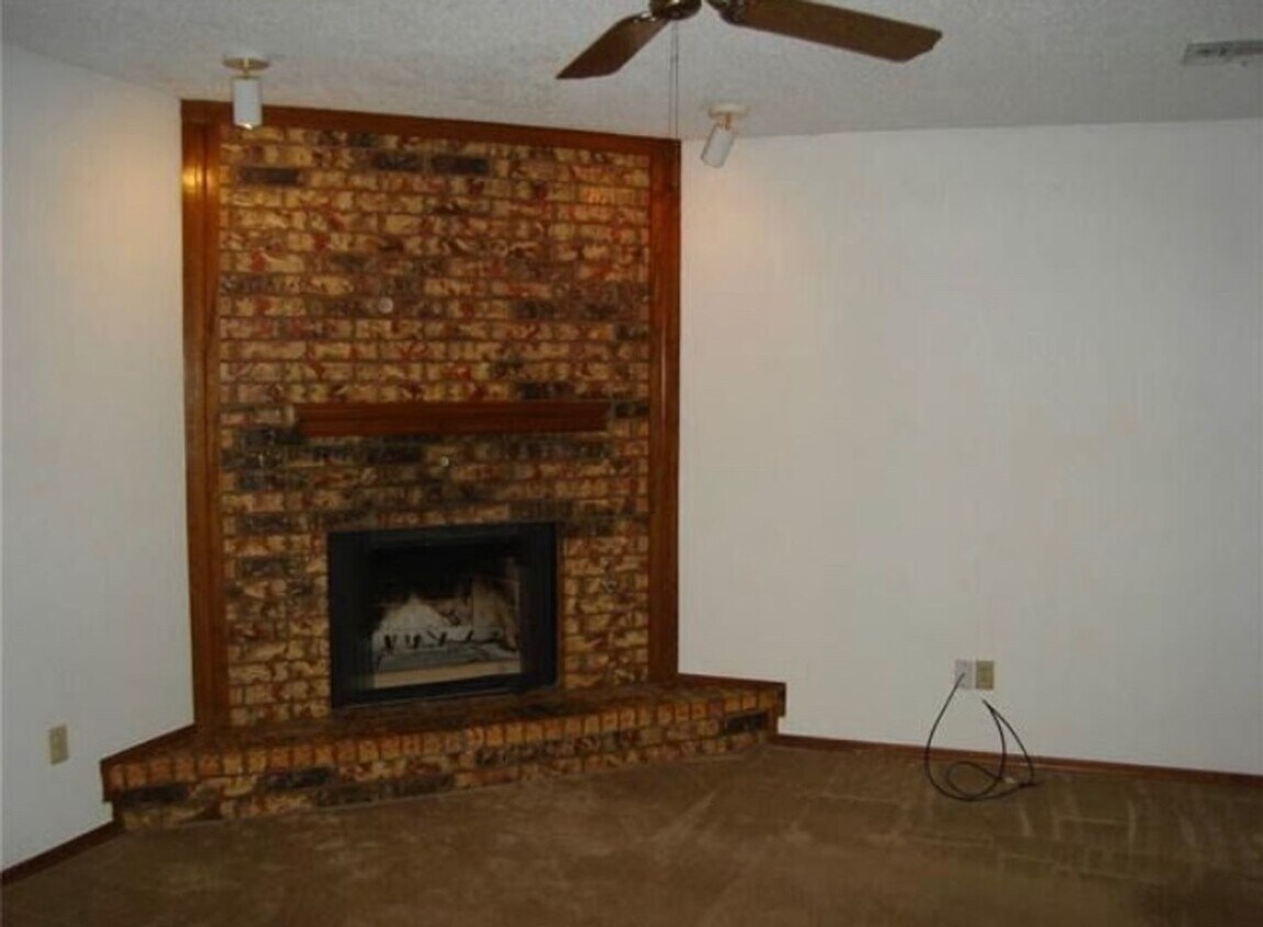 Foto del edificio - 8502 Brookline Pl