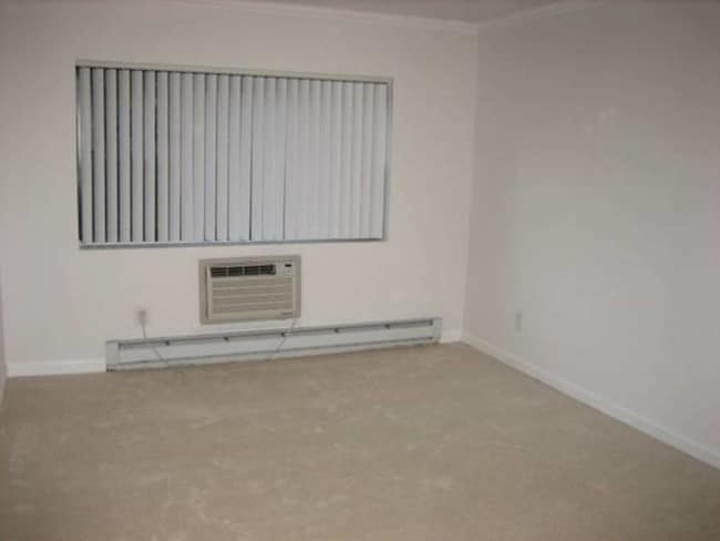 Building Photo - 26 Fieldstone Dr