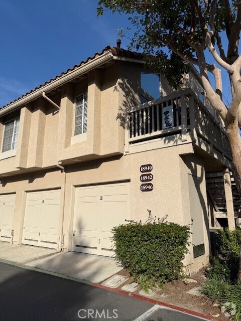 Building Photo - 18940 Canyon View Dr