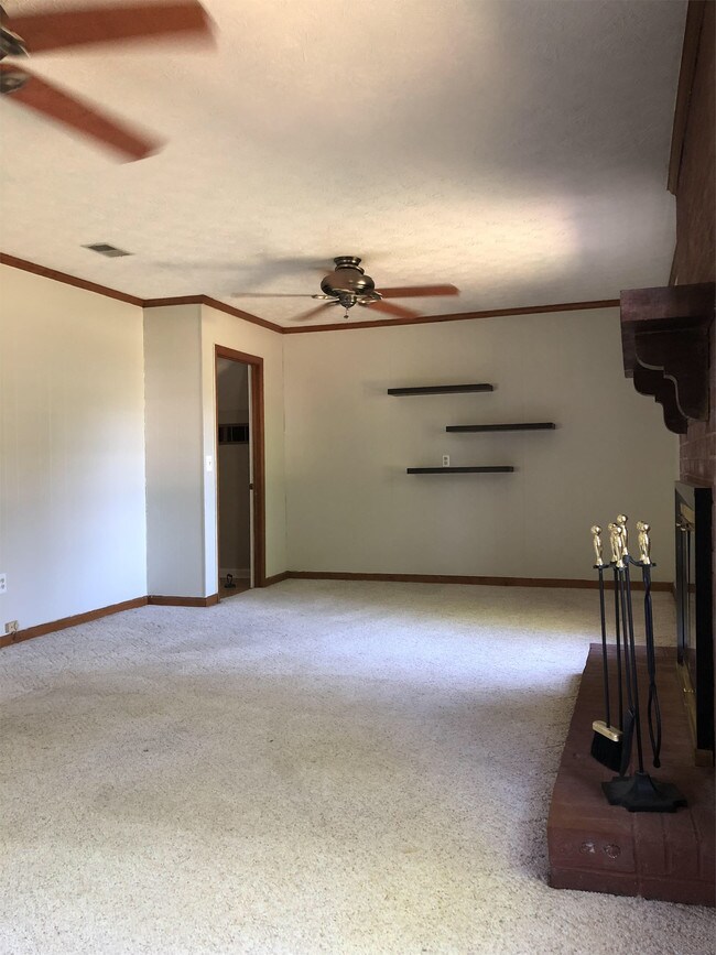 Foto del edificio - 1041 Bradham Dr