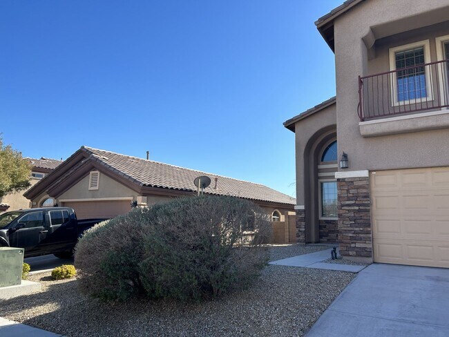 Foto del edificio - An Amazing 3 BED, 2.5 BATH 2 STORY HOME in NW Las Vegas!!!