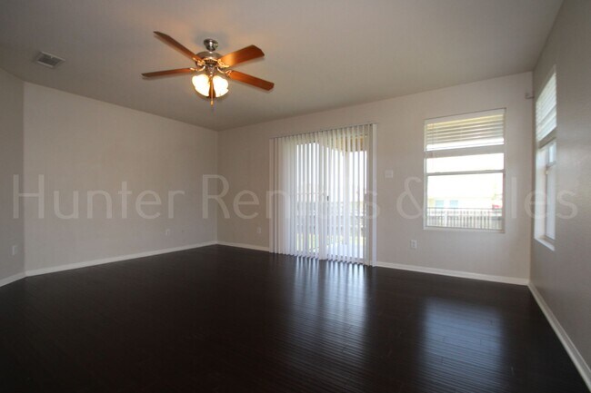 Building Photo - 6712 Taree Loop