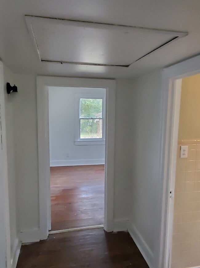 Hallway - 1225 Windsor St