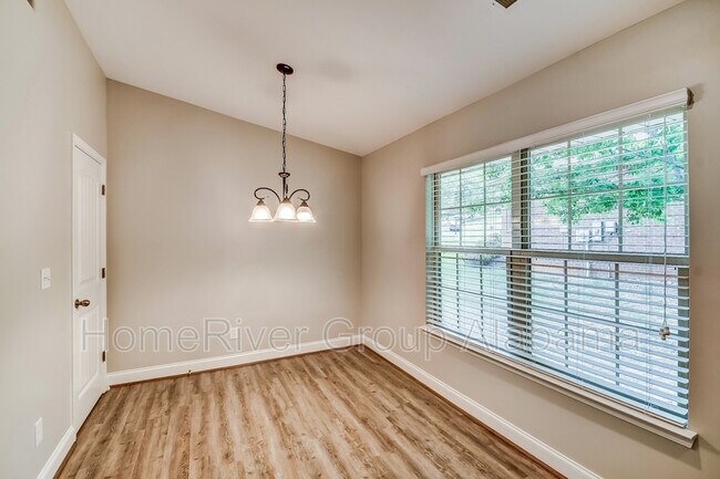 Building Photo - 6750 Ridgecrest Cir