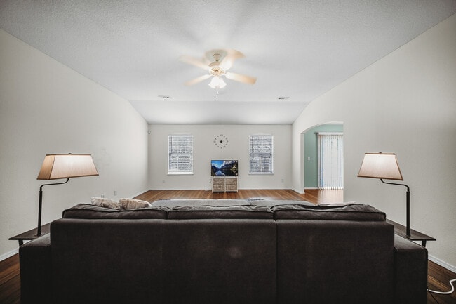 Foto del edificio - 2167 Sweetwater Ranch Ave