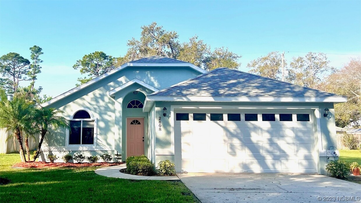 Primary Photo - 2808 Orange Tree Dr