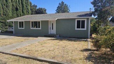 Building Photo - 1224 Orchard Way
