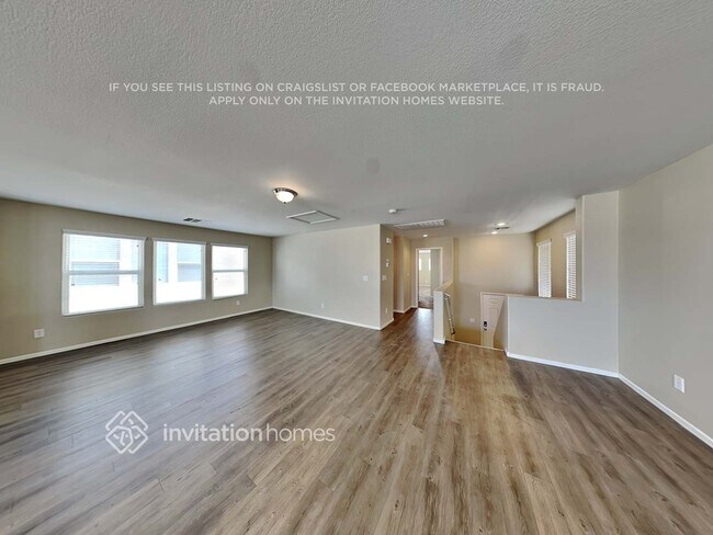 Foto del edificio - 256 Morning Crest Ave