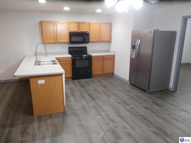 Building Photo - 207 Cottrell Ln