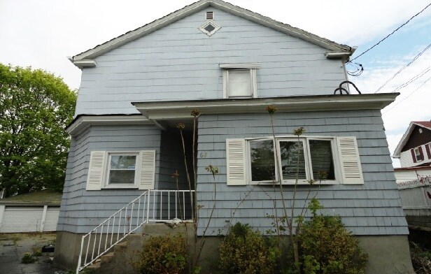 Building Photo - 62 McMillen St