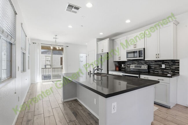 Foto del edificio - Modern Gilbert Lakeview Townhome in The La...