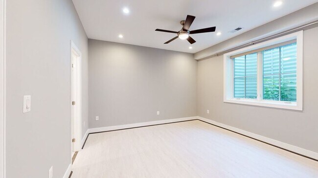 Foto del edificio - 625 Park Rd NW