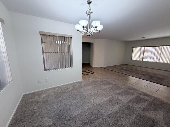 Building Photo - Sun City Anthem Single-Story with Private Pool, Spa & Courtyard