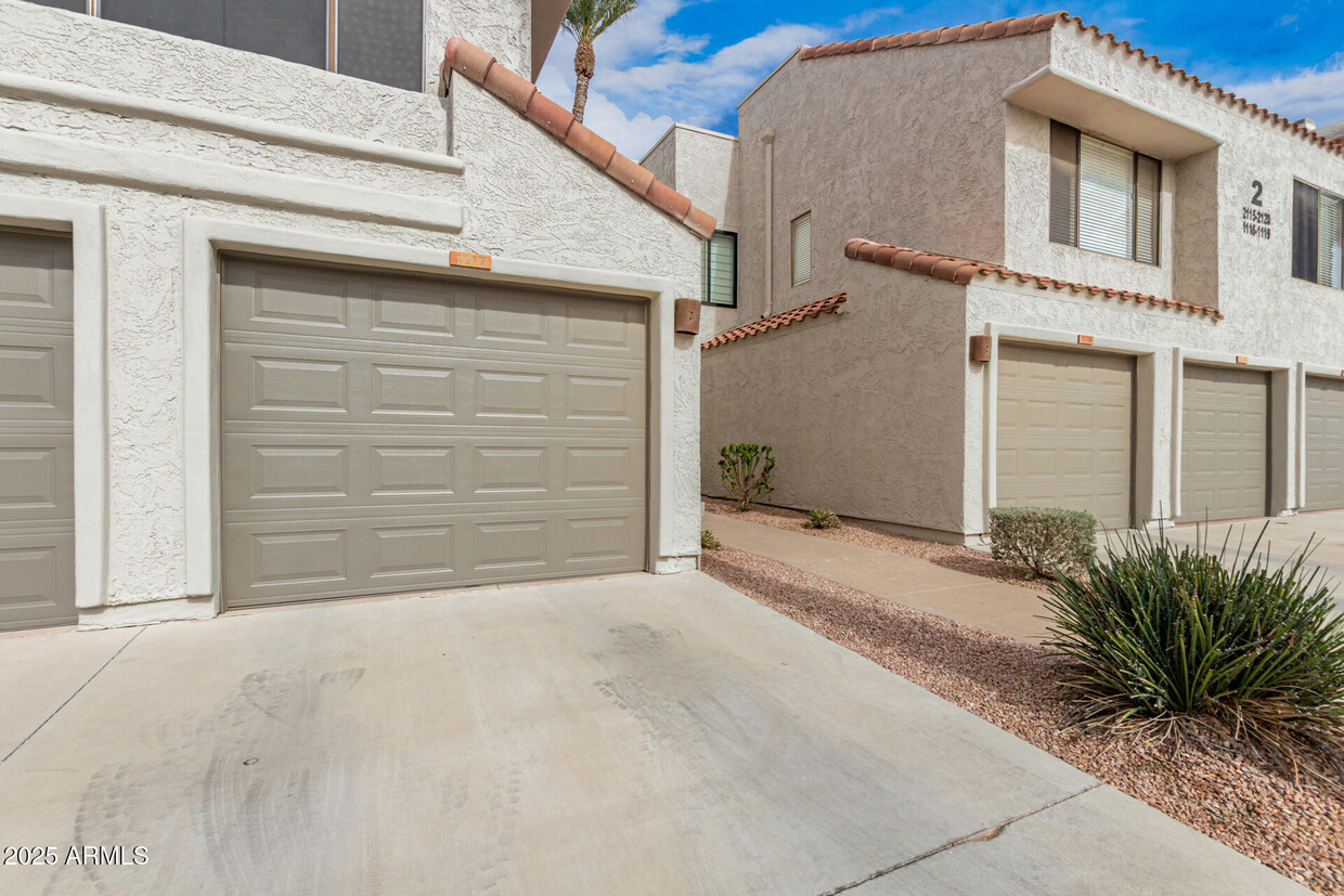 Foto principal - 10115 E Mountain View Rd