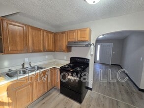 Building Photo - 1123 N Barclay St