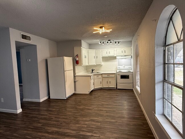Foto del edificio - 2215 N 23rd St