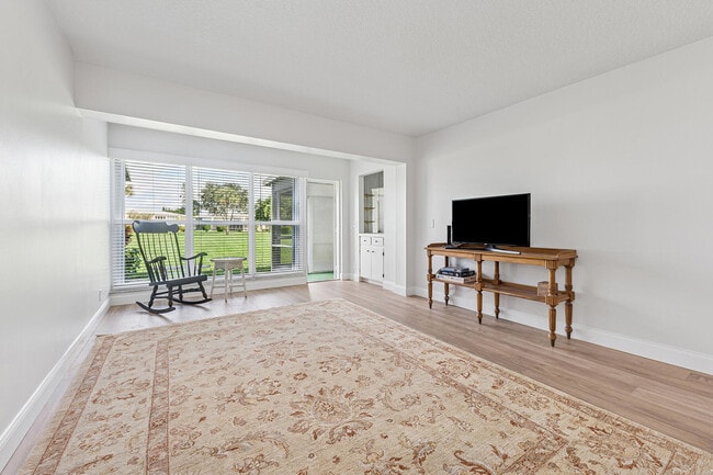 Foto del edificio - 1421 NW 20th Ave