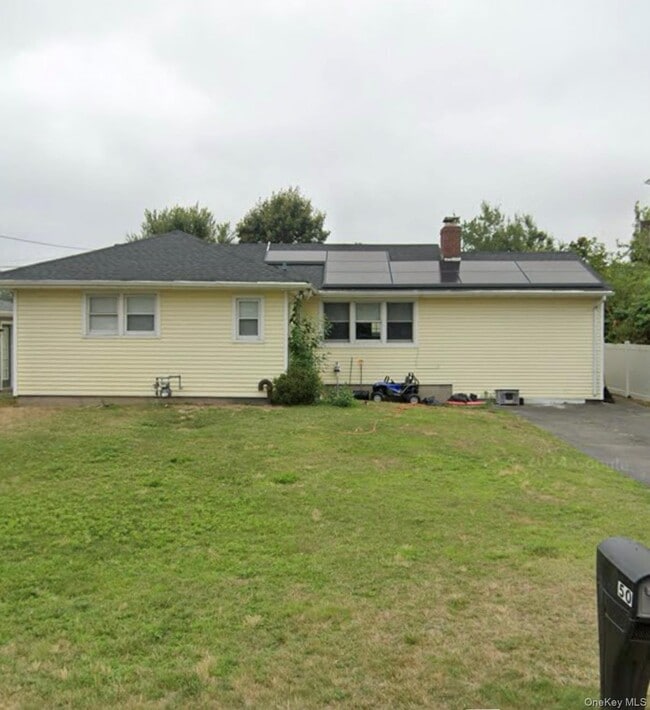 Building Photo - 50 W Lake Dr