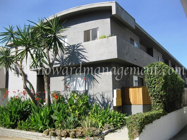 Building Photo - 11707 Kiowa Ave