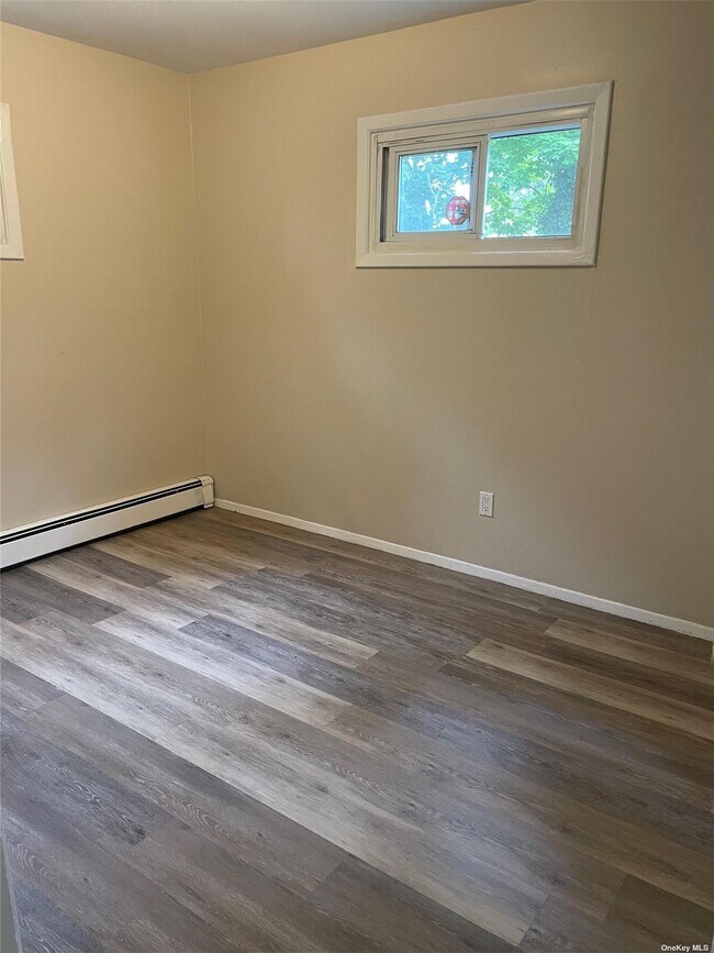 15 Pearl Rd, Rocky Point, NY 11778 Townhome Rentals in Rocky Point NY