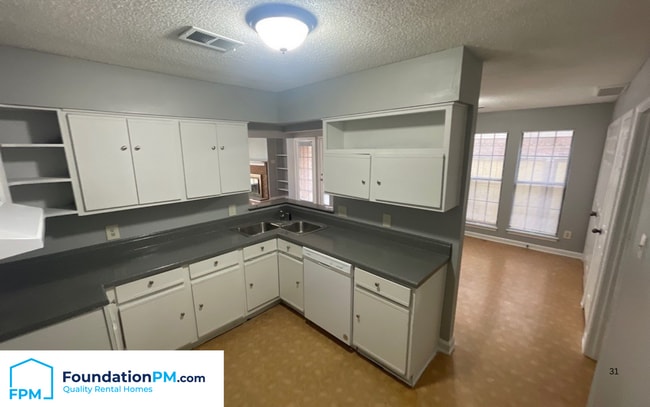 Building Photo - 8265 Cedar Chest Dr
