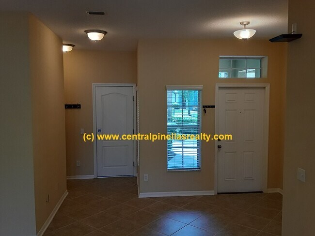 Foto del edificio - 12579 Streamdale Dr