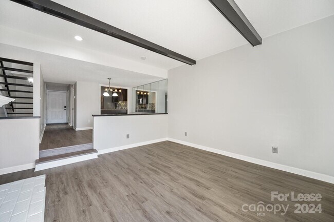 Building Photo - 5192 Corbin Ln