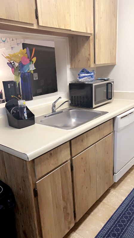 Building Photo - 4624 Canyon Trail S