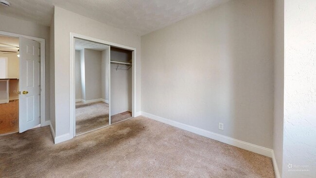 Building Photo - 161 Bennington St