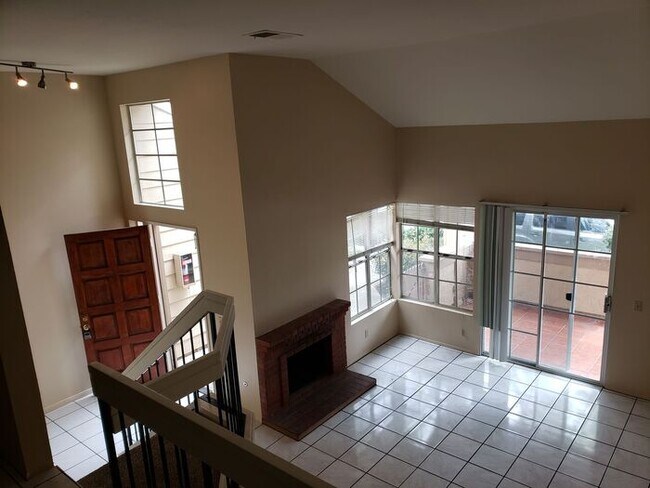 Foto del edificio - The Bluffs at Fox Run!!! 3BR/2.5BA Rarely ...