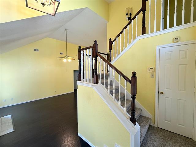 Building Photo - 1328 Maywood Ct