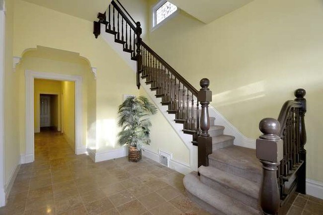 Interior del número 1 - 430 N 2nd St