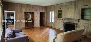 Building Photo - 766 Carolina Dr