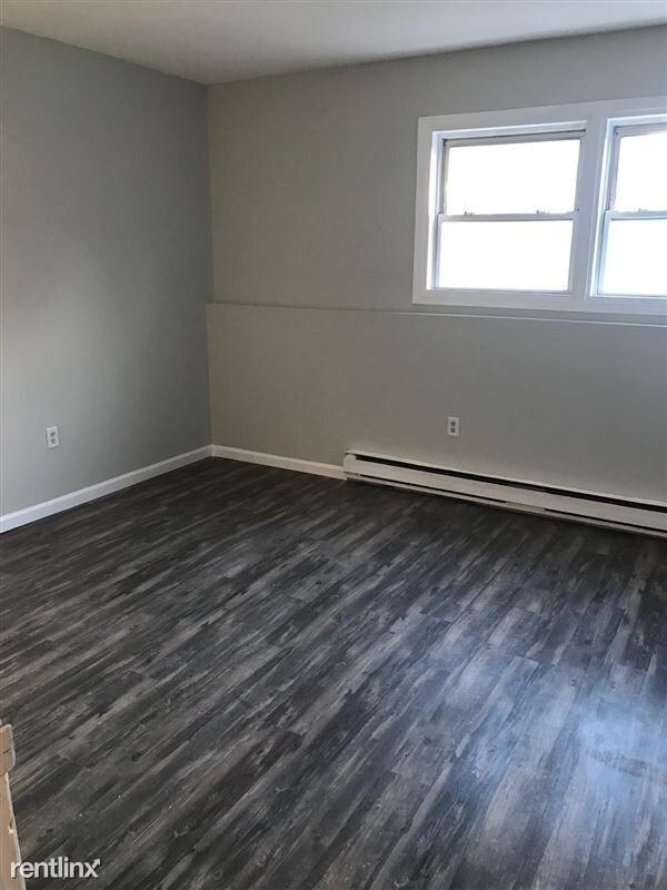 Building Photo - 2 br, 1 bath Apartment - Coleman St