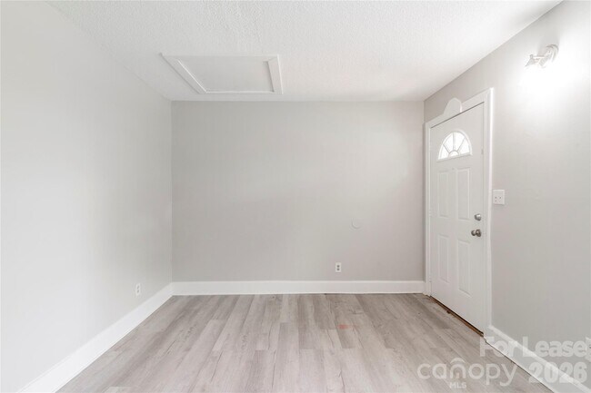 Foto del edificio - 2517 Hemphill St