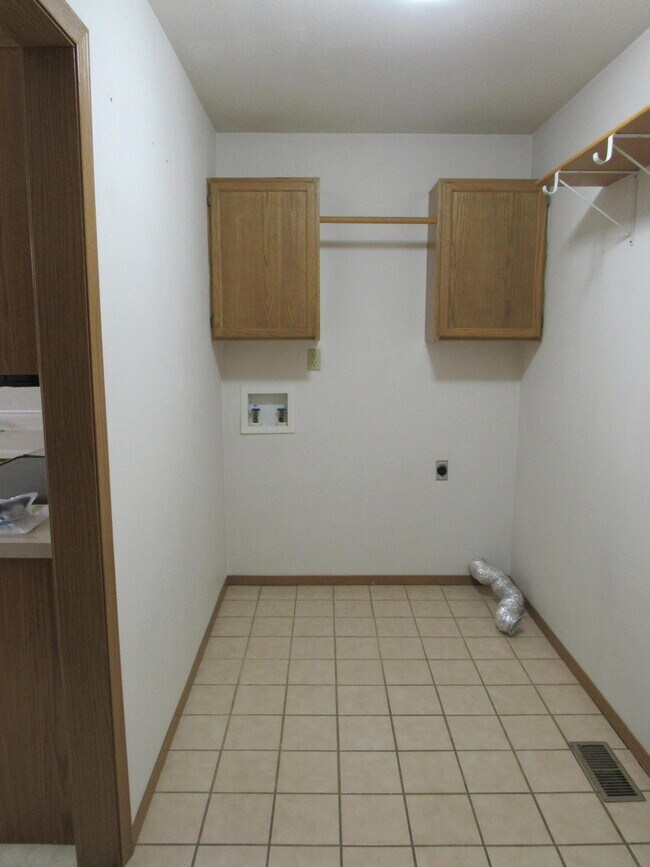 Foto del edificio - 469 Haymes Ct