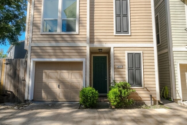 Foto del edificio - 2609 Link Rd