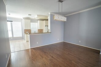 Building Photo - 1515 Drew St