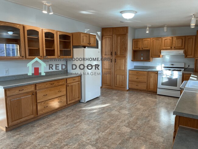 Building Photo - Charming Fort Benton Rental