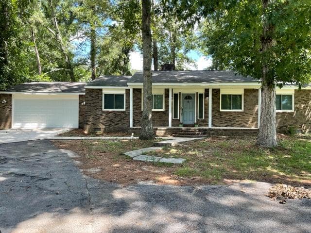 Primary Photo - 133 Sylvan Dr