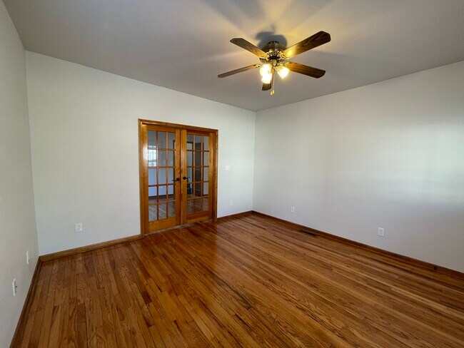 Foto del edificio - 914 E Normal St