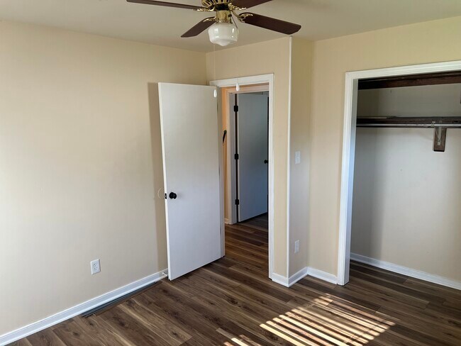 Foto del edificio - 11425 Walton Lake Rd
