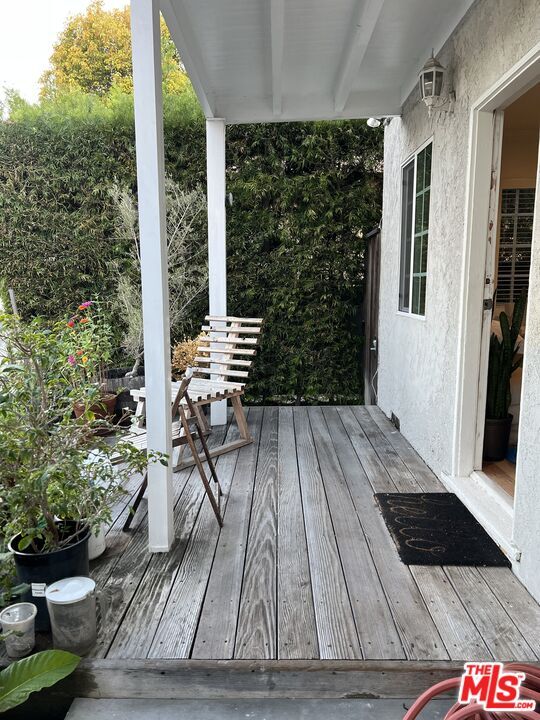 Foto del edificio - 252 Hampton Dr