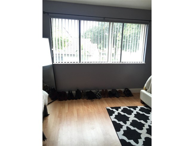 Foto del edificio - 3579 Inverrary Blvd W