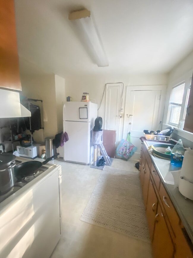 Photo - 708/710 N Chauncey Ave Apartment