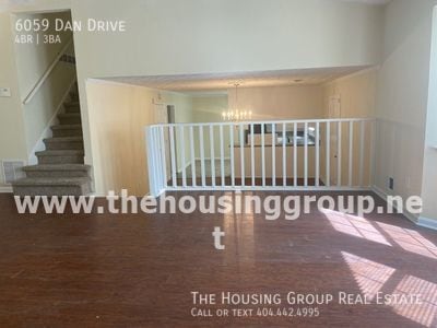 Building Photo - 4 Bedroom Ellenwood Home!!