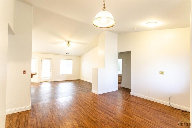 Foto del edificio - Charming 4 Bedroom Home in Southwest!
