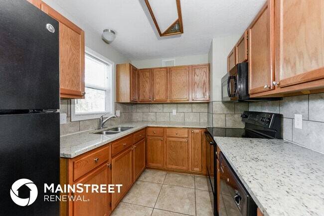 Foto del edificio - 6828 Winchester Ave